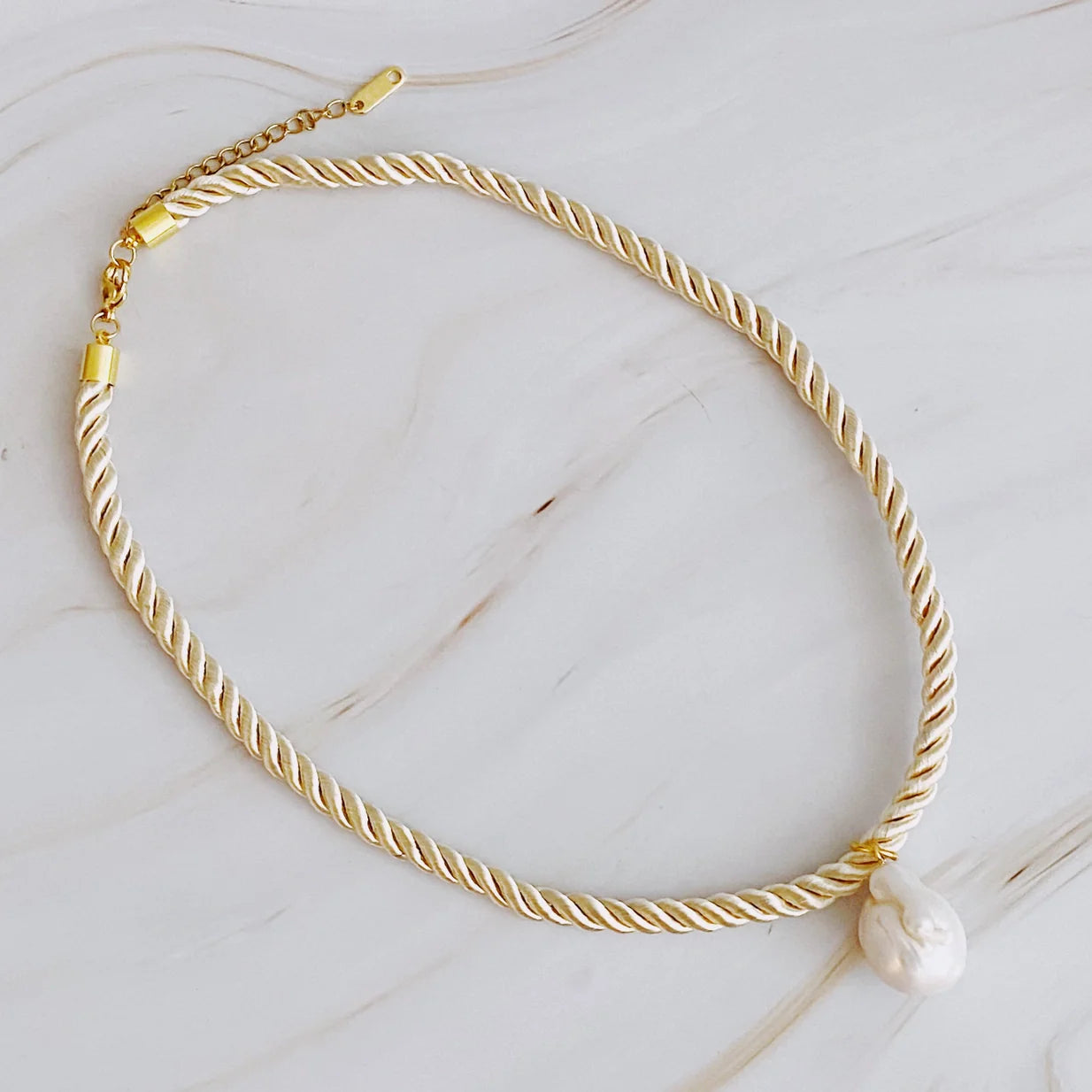 baroque pearl necklace